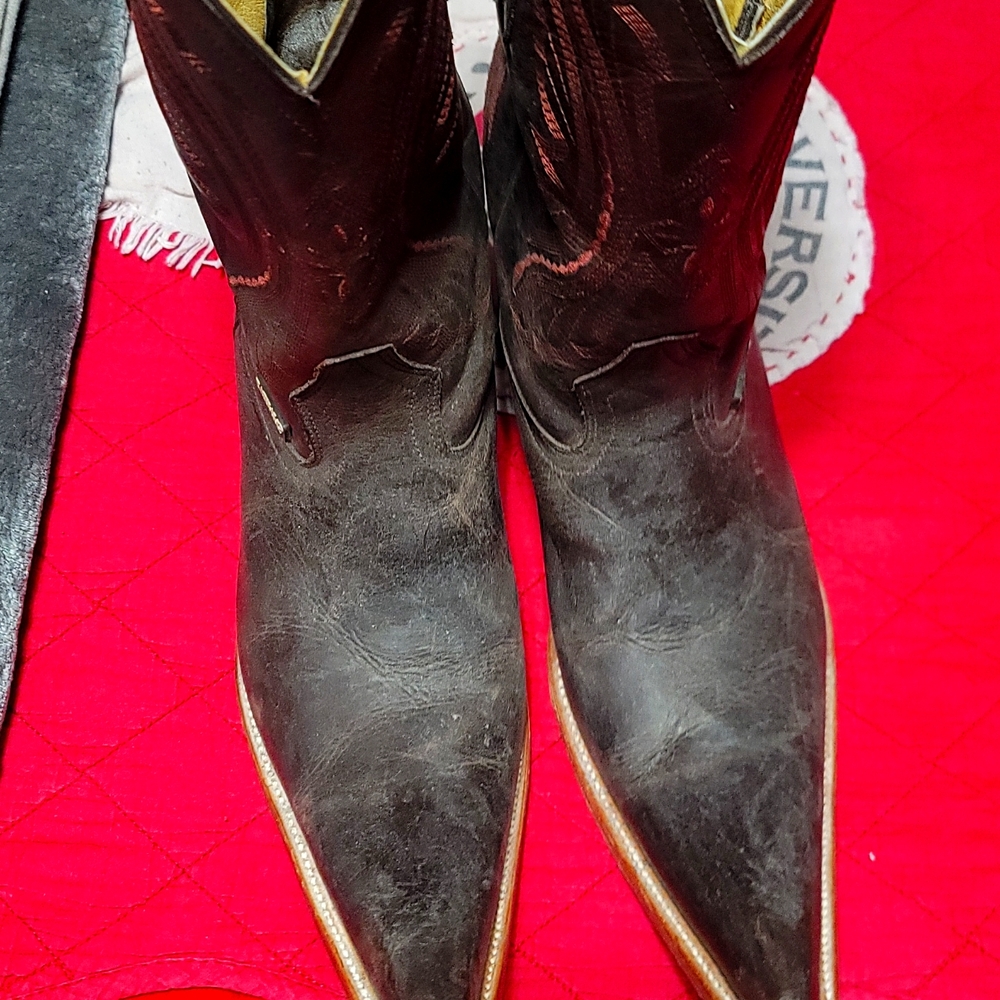 Mens western boots size 10